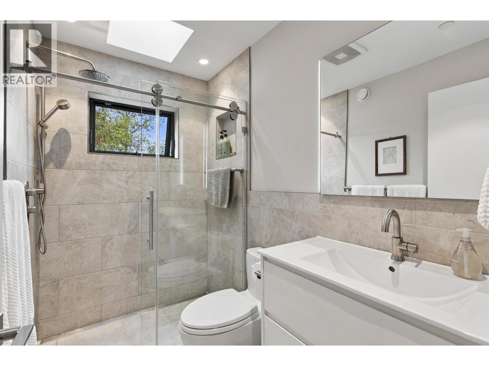 2505 Adanac Street, Vancouver, British Columbia  V5K 2M6 - Photo 22 - R3175304