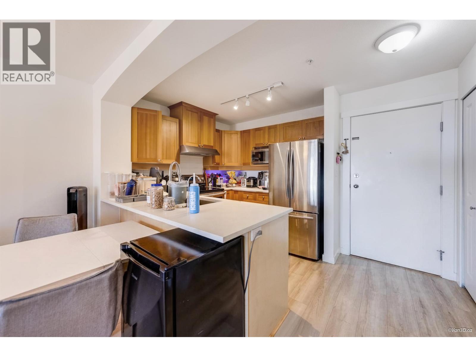 208 1420 Parkway Boulevard, Coquitlam, British Columbia  V3E 3J6 - Photo 7 - R3174521
