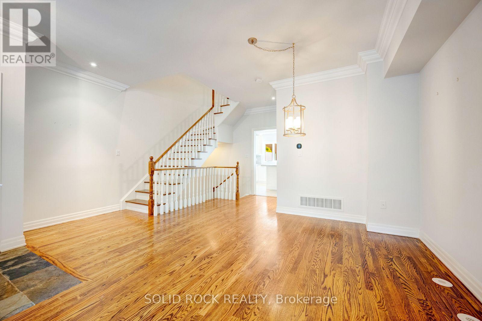 13 Compass Way, Mississauga, Ontario  L5G 4T8 - Photo 10 - W14034348
