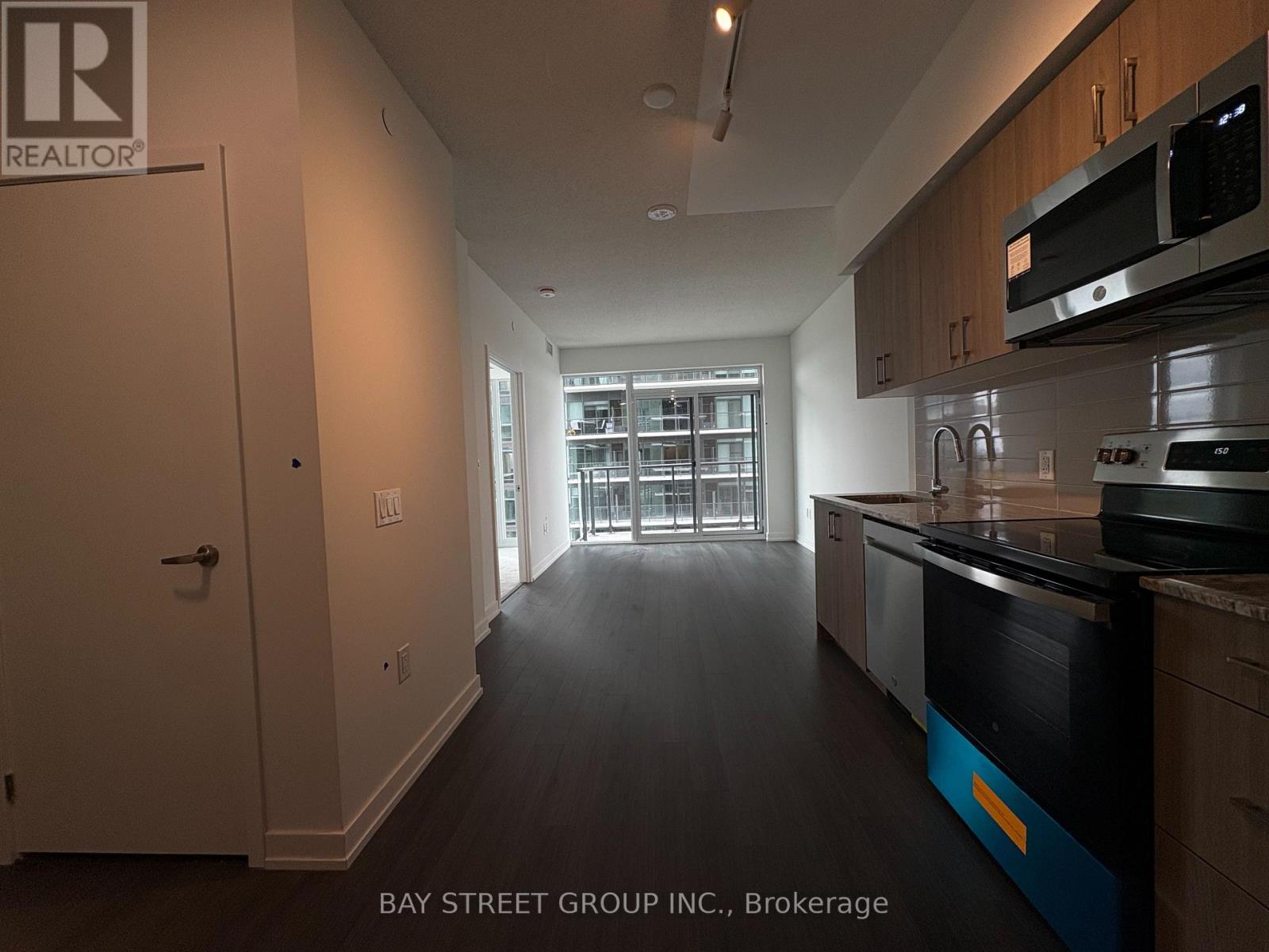 1717 - 4010 Eglinton Avenue W, Toronto, Ontario  M9A 0G5 - Photo 4 - W14034372