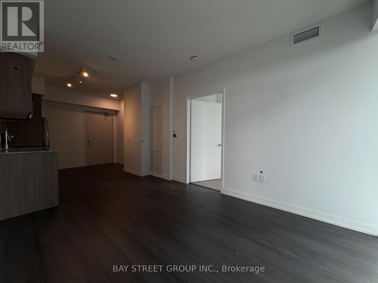1717 - 4010 Eglinton Avenue W, Toronto, Ontario  M9A 0G5 - Photo 7 - W14034372