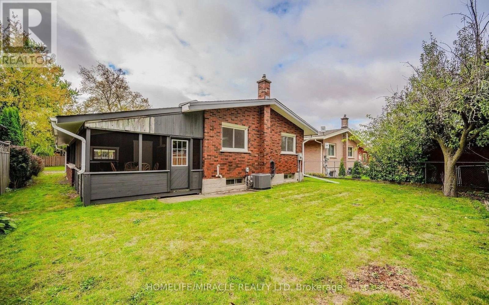10 GREENWOOD AVENUE, Cambridge, Ontario