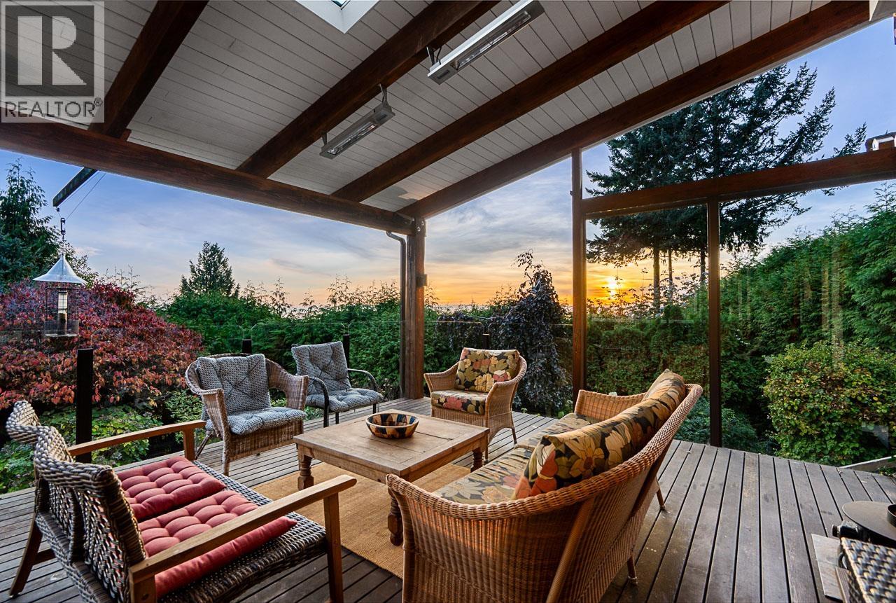 2215 Chairlift Road, West Vancouver, British Columbia  V7S 2T4 - Photo 10 - R3174900