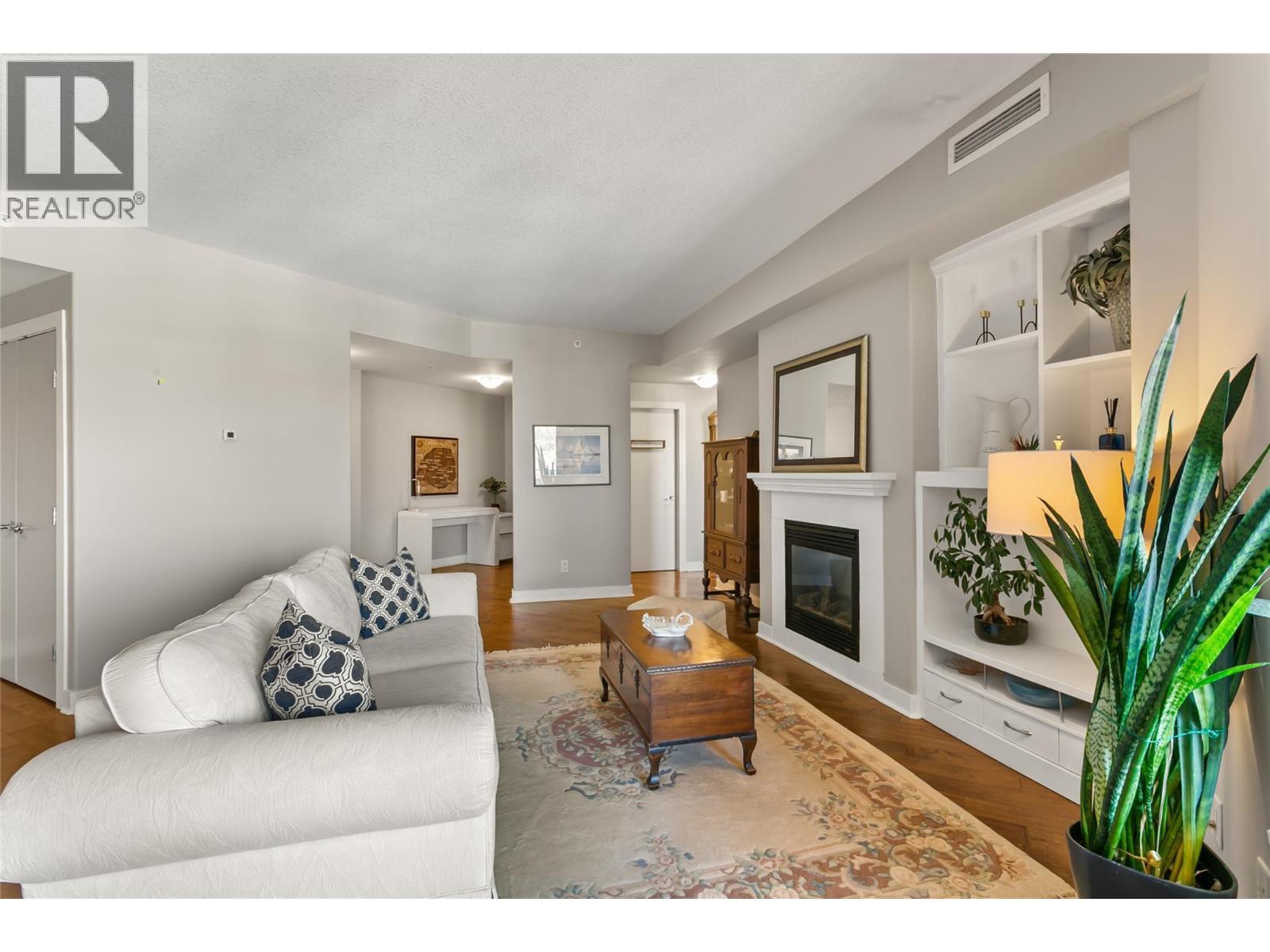 1160 Bernard Avenue Unit# 1205