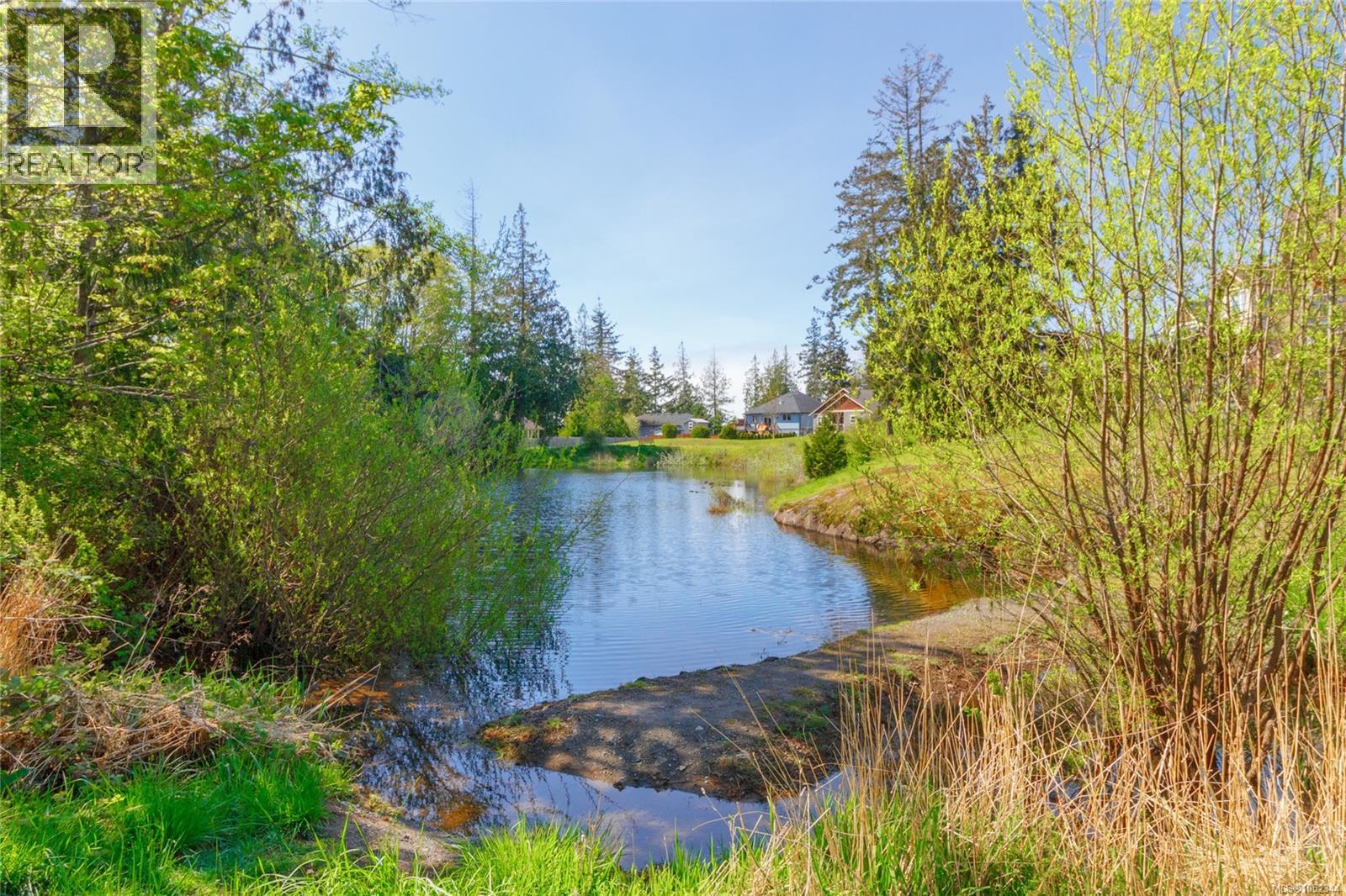 6897 Beaton Rd