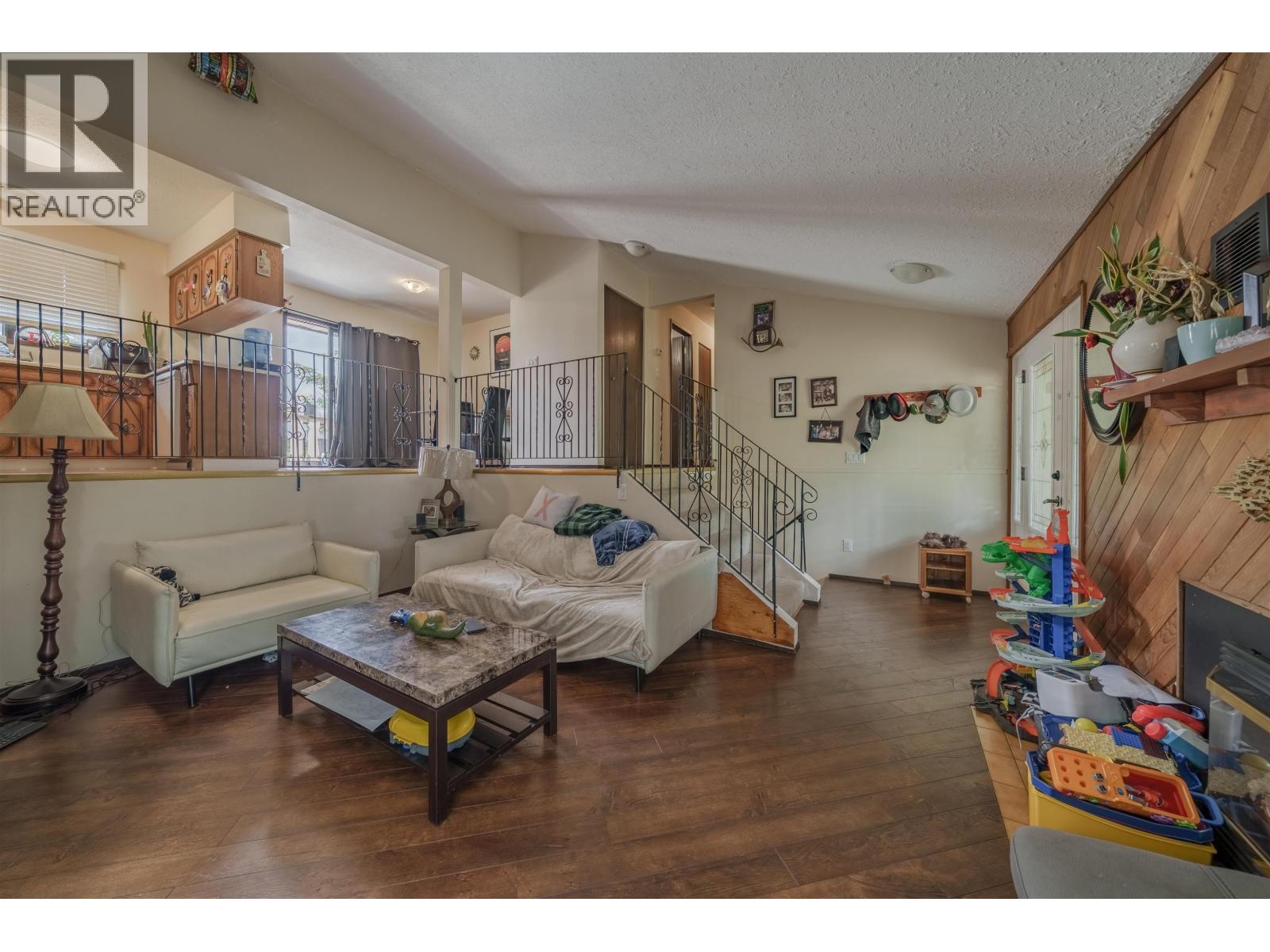 720 CARIBOO TRAIL