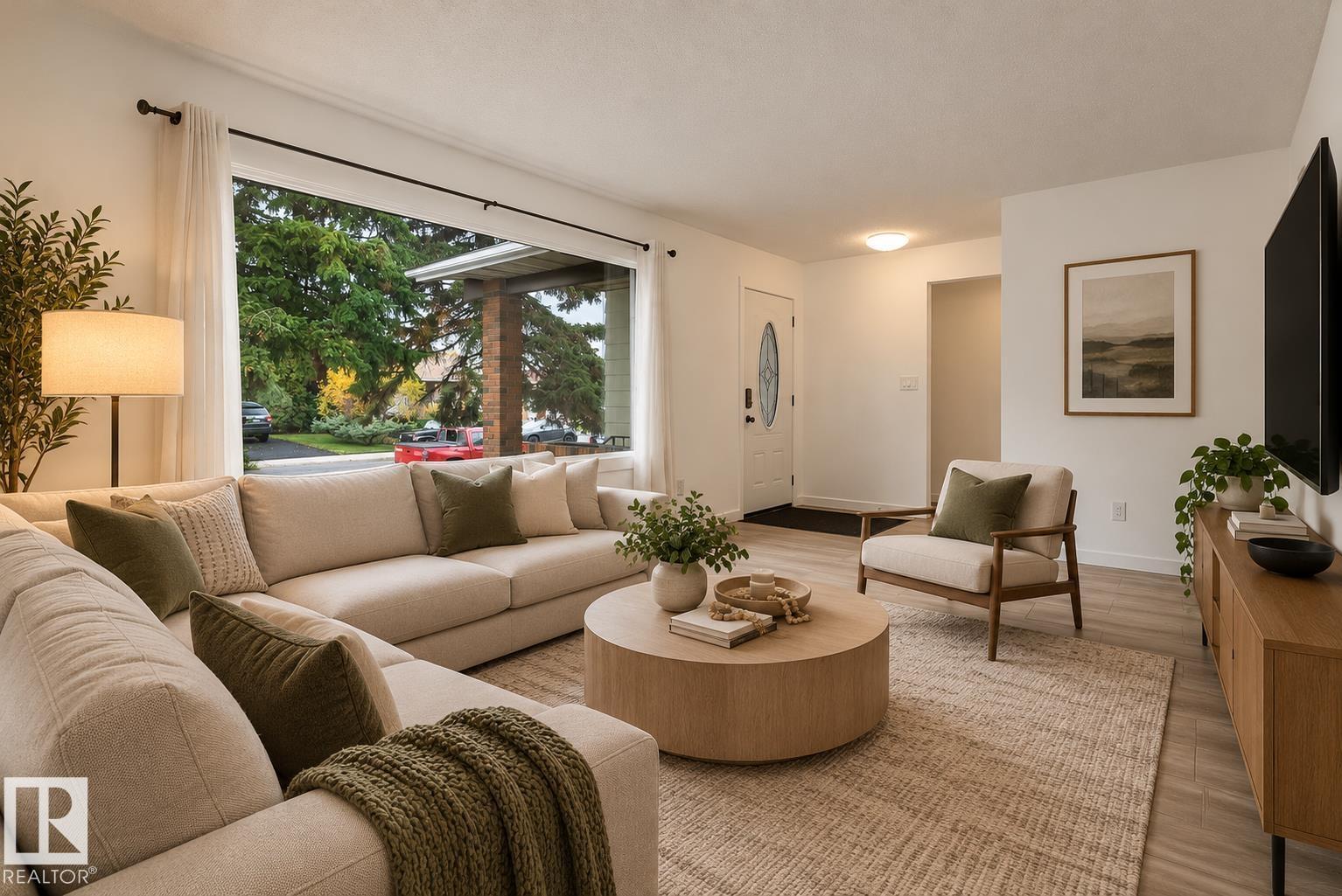8612 30 AV NW NW