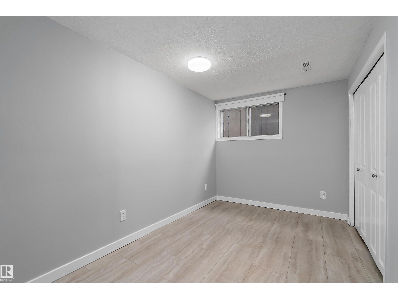 8612 30 AV NW NW