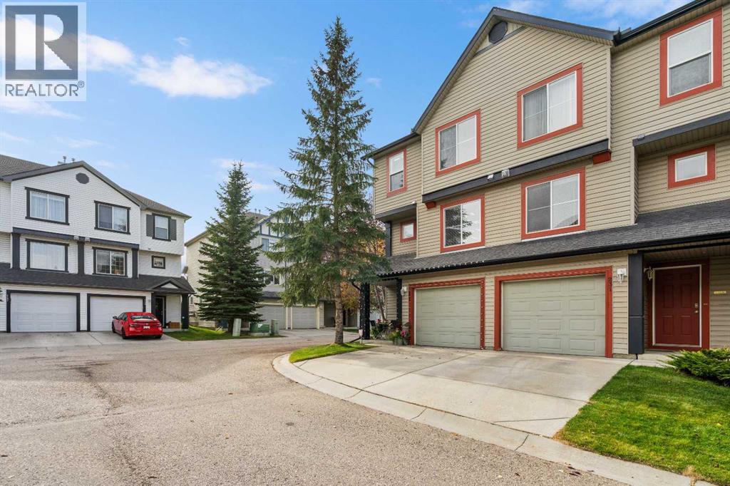 231 Copperfield Lane Se, Calgary, Alberta  T2Z 4T3 - Photo 3 - A2352512