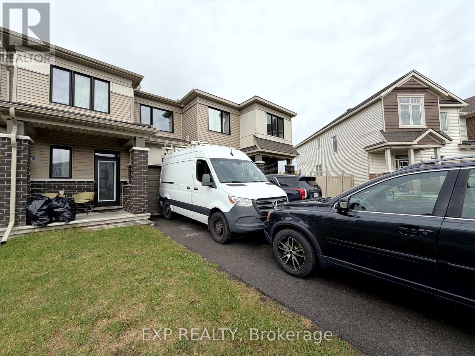 27 Bermondsey Way, Ottawa, Ontario