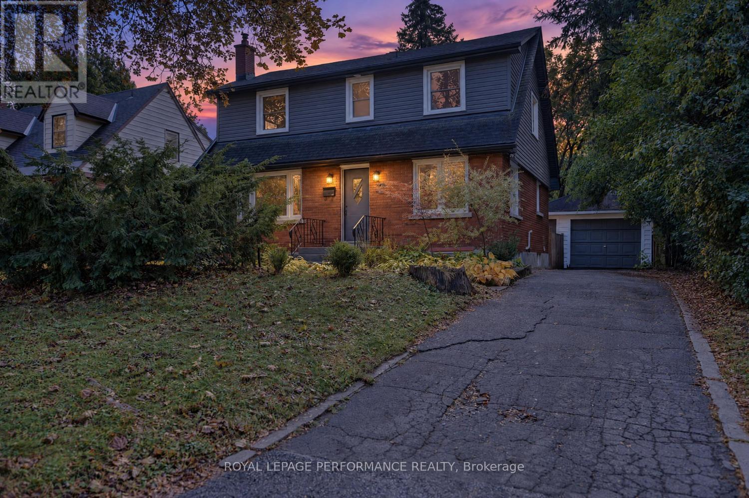 140 Begonia Avenue, Ottawa, Ontario