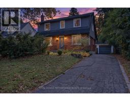 140 BEGONIA AVENUE, Ottawa, Ontario