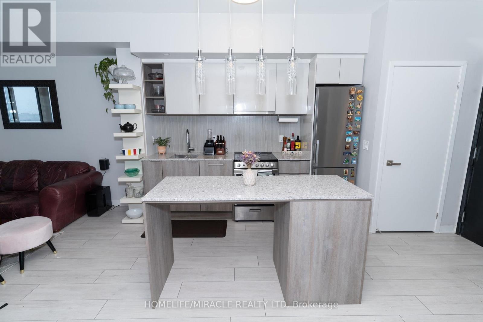 1320 - 31 Tippett Road, Toronto, Ontario  M3H 0C8 - Photo 5 - C14034428
