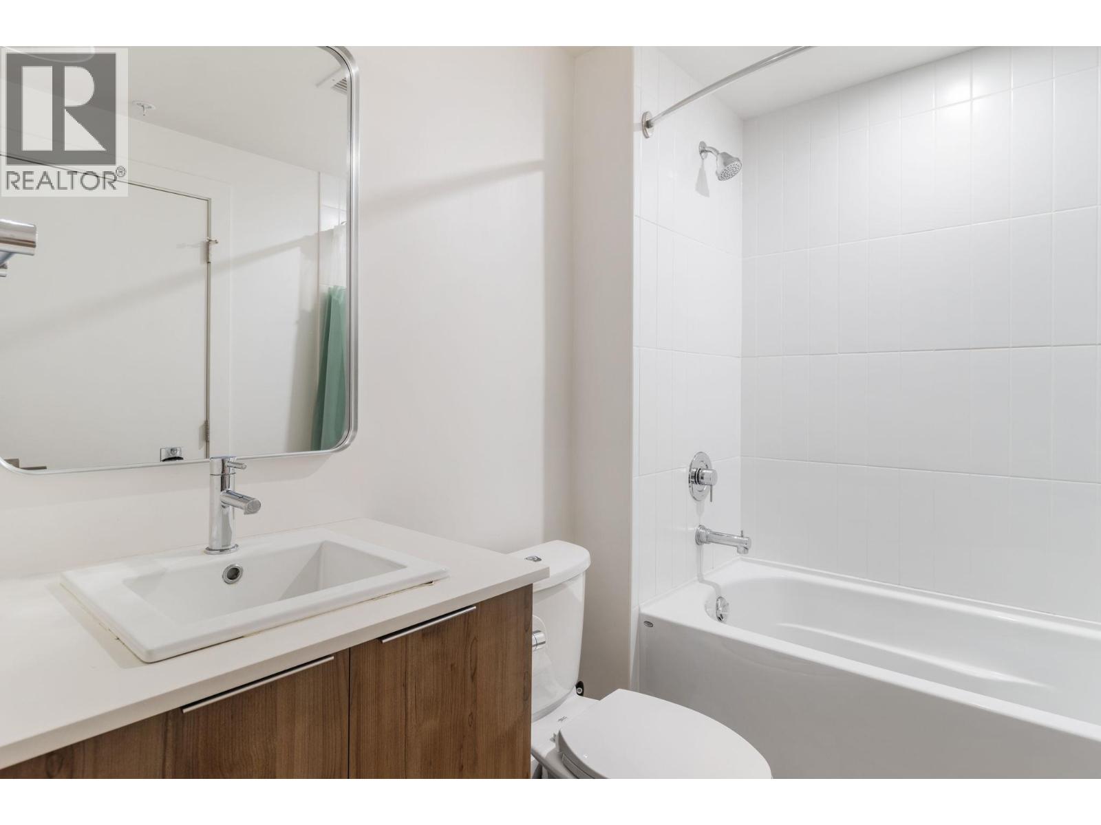 604 Cawston Avenue Unit# 404