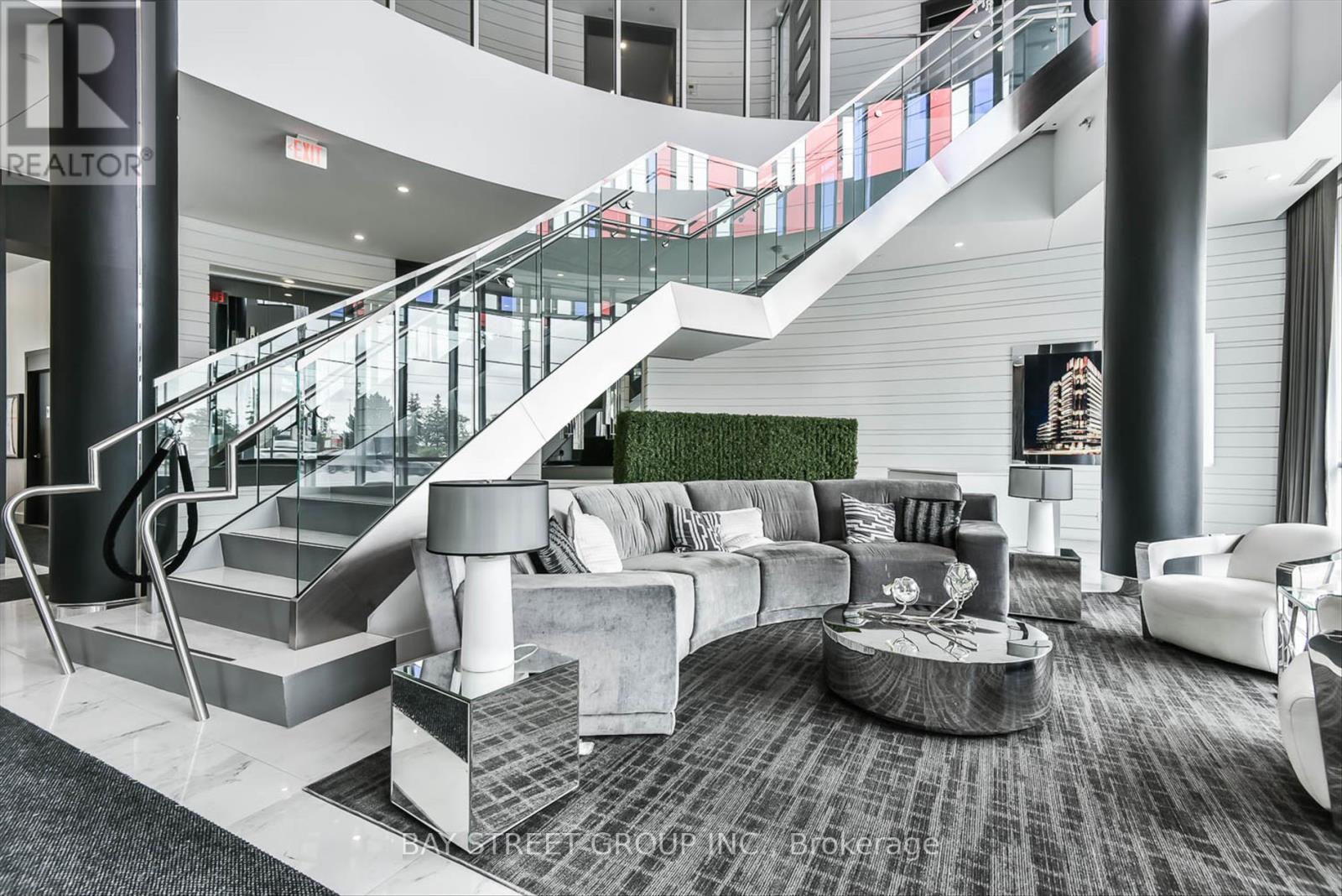 529 - 9471 Yonge Street, Richmond Hill, Ontario  L4C 1V4 - Photo 2 - N14034398