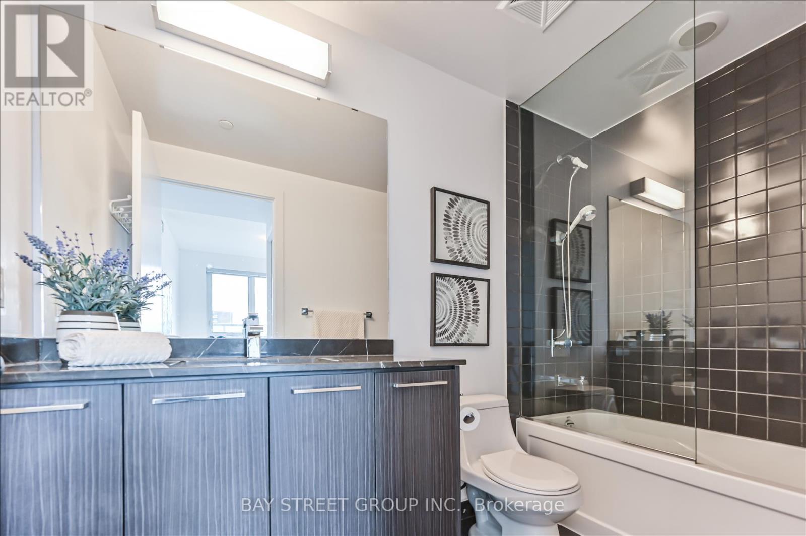 529 - 9471 Yonge Street, Richmond Hill, Ontario  L4C 1V4 - Photo 9 - N14034398