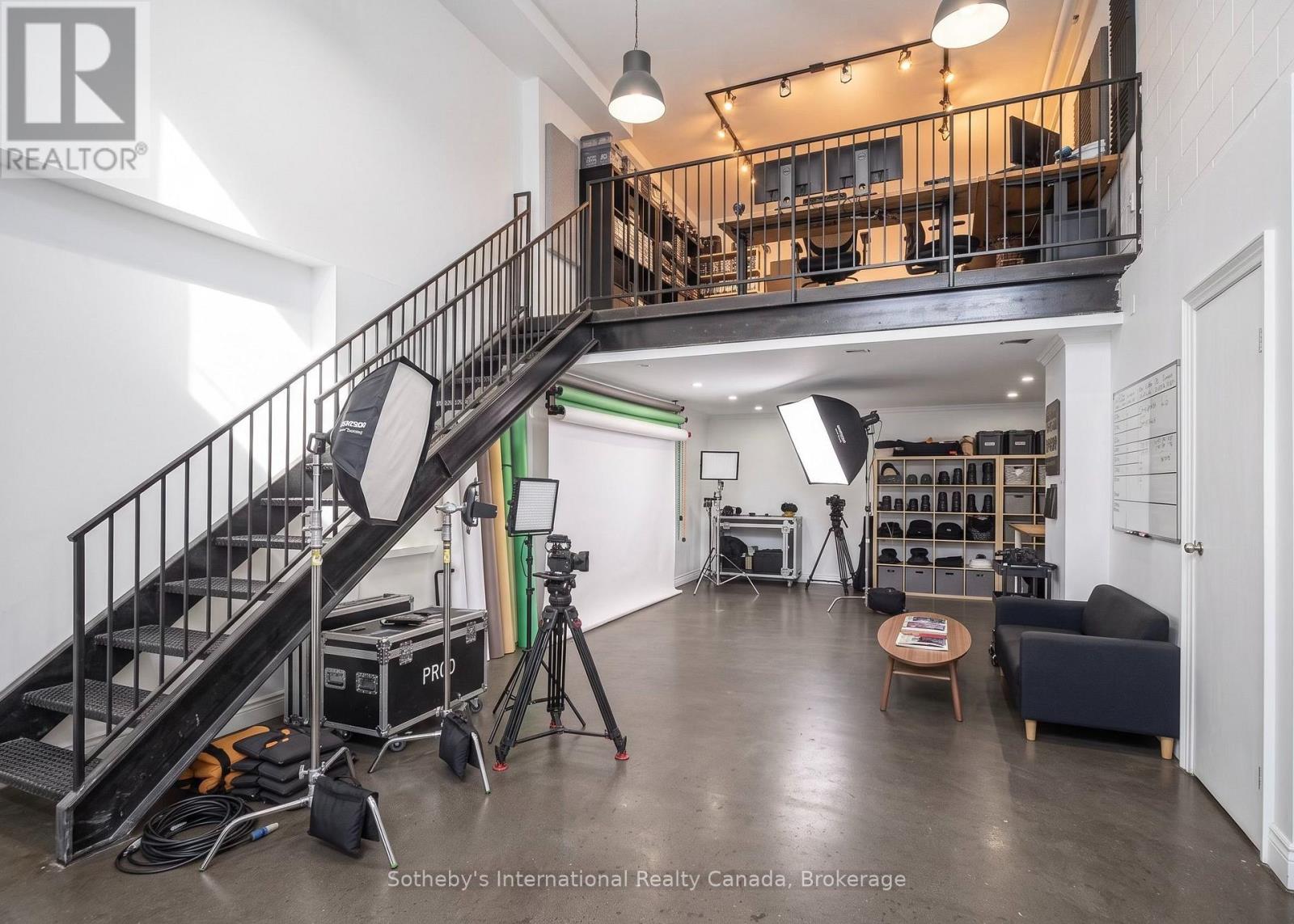 122 - 401 Logan Avenue, Toronto, Ontario  M4M 2P2 - Photo 2 - E14034216