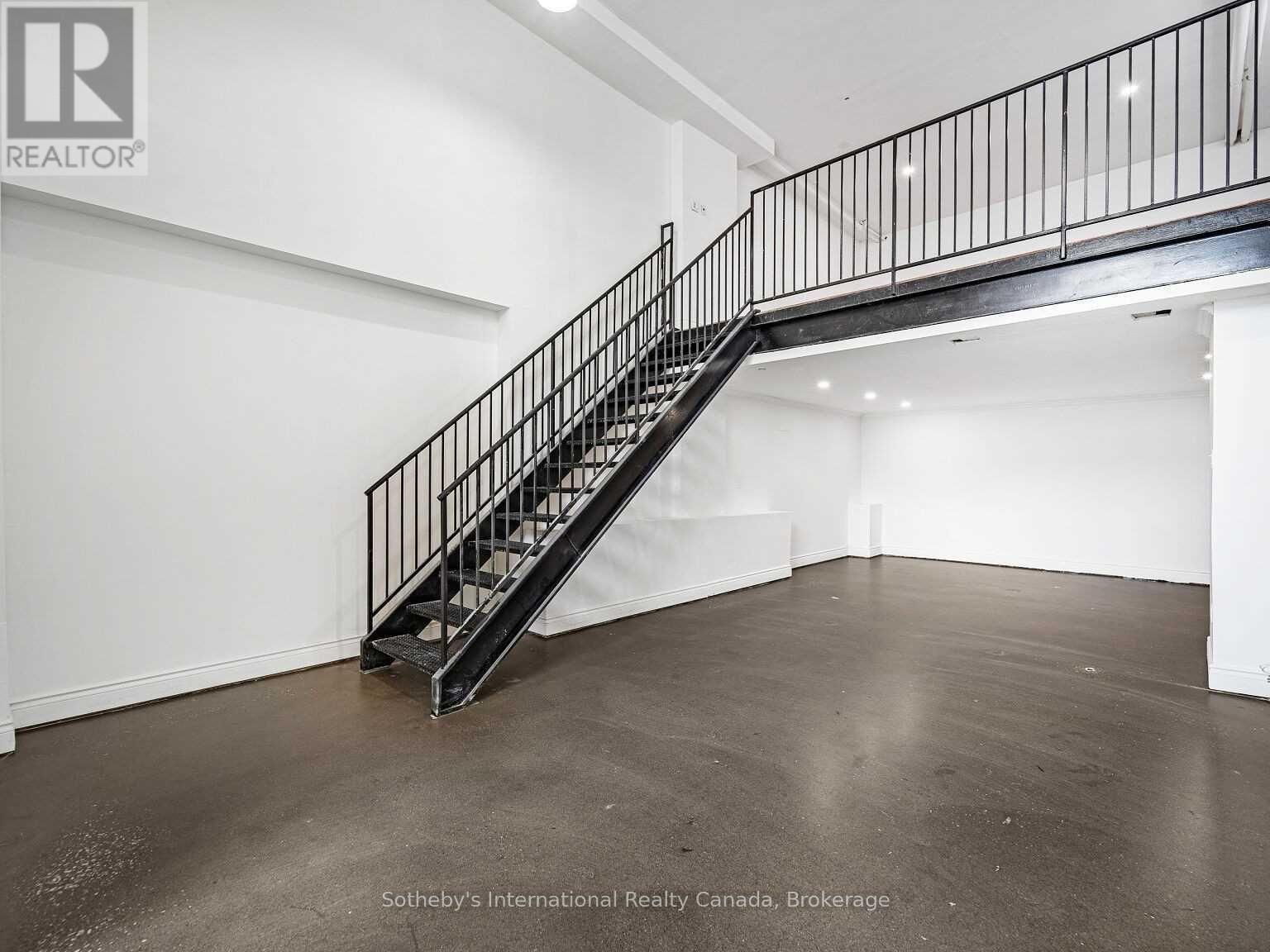 122 - 401 Logan Avenue, Toronto, Ontario  M4M 2P2 - Photo 3 - E14034216