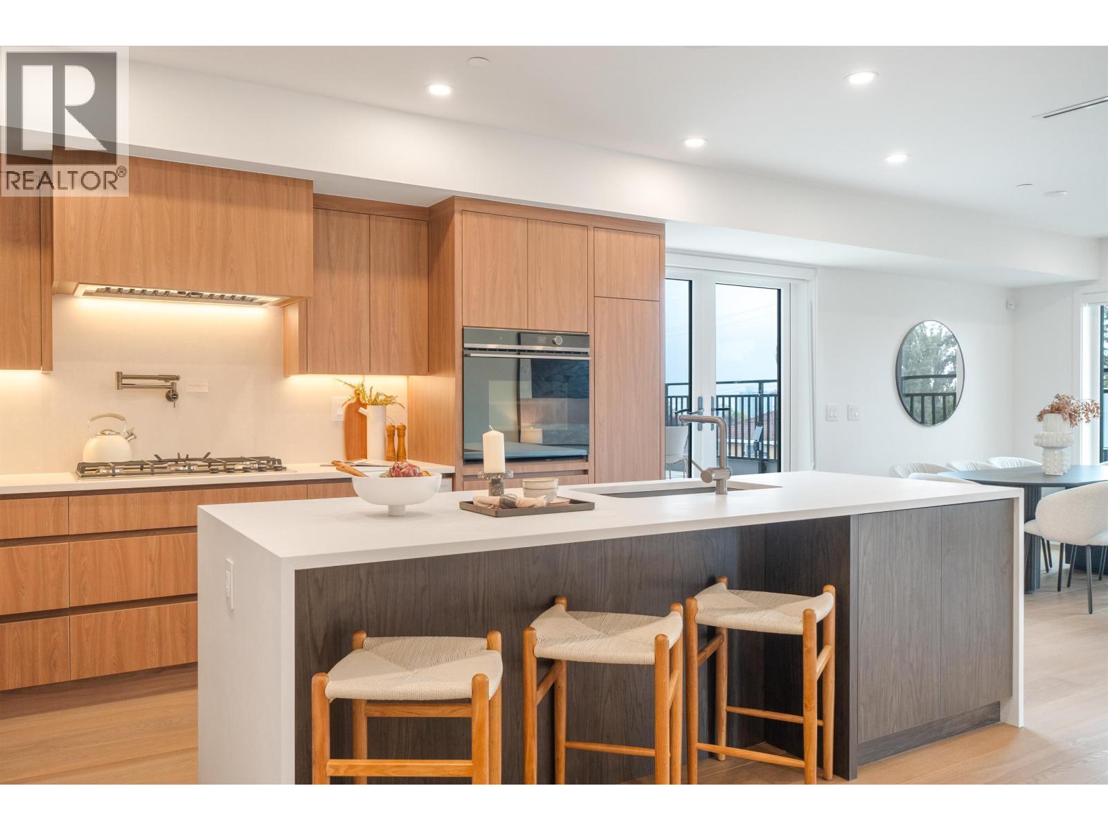 3 950 W 57th Avenue, Vancouver, British Columbia V6P 1S3 - Photo 2 - R3164645
