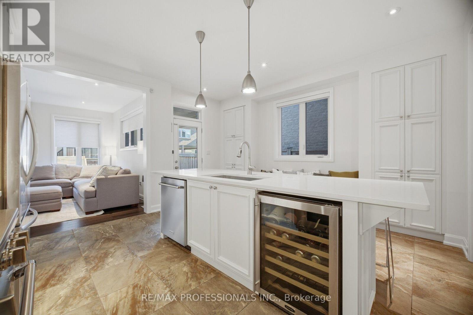 144 Cherryhurst Road, Oakville, Ontario  L6M 0W1 - Photo 13 - W14034450