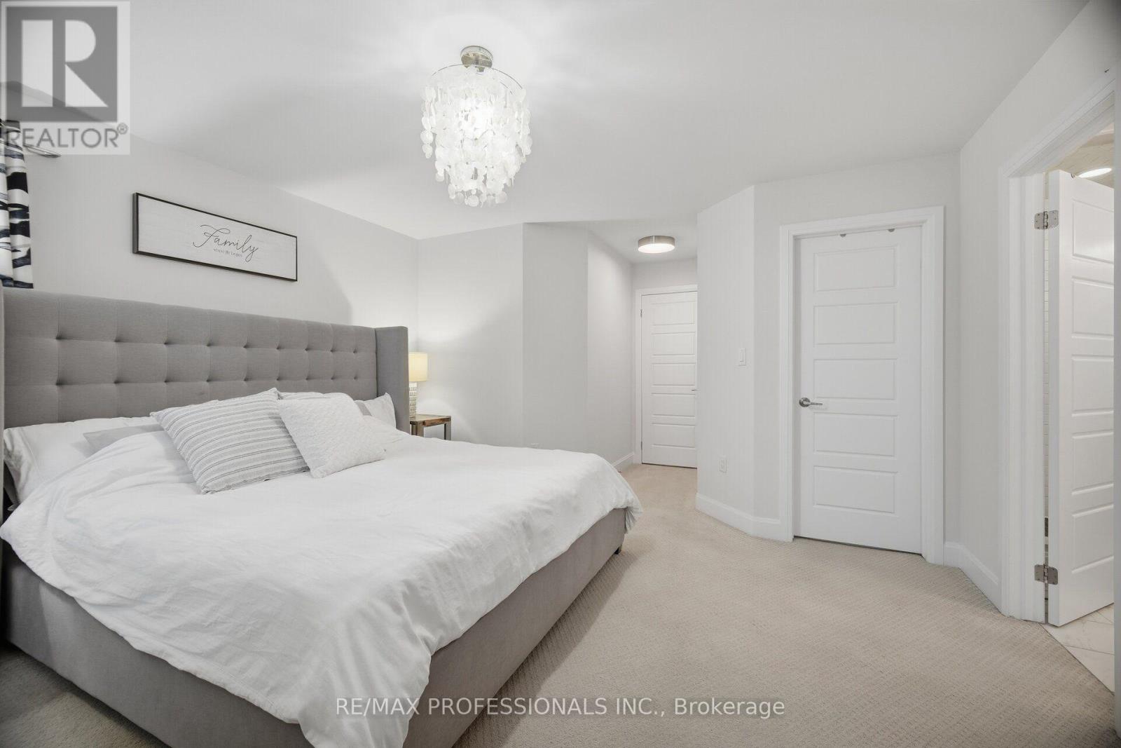 144 Cherryhurst Road, Oakville, Ontario  L6M 0W1 - Photo 24 - W14034450