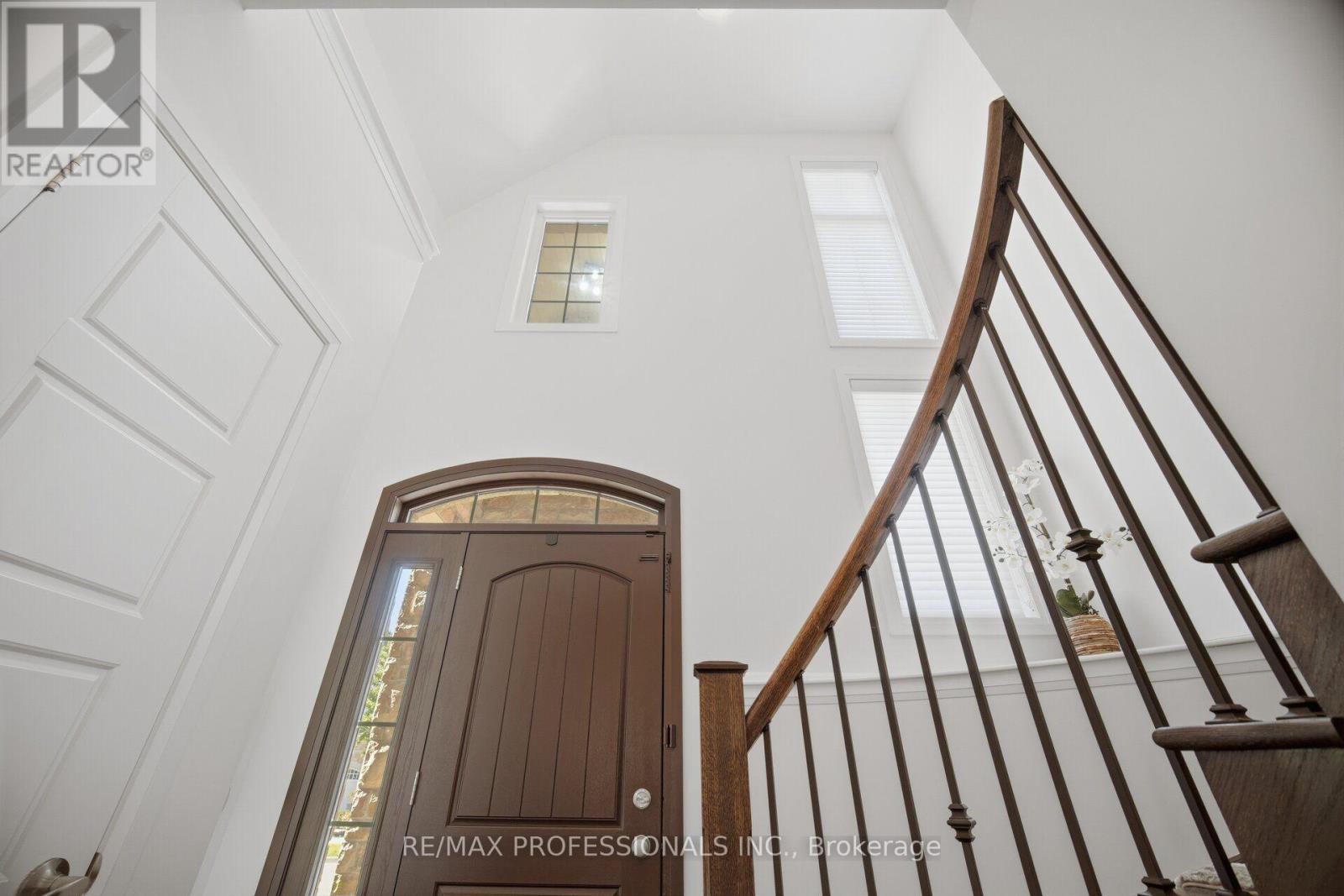 144 Cherryhurst Road, Oakville, Ontario  L6M 0W1 - Photo 5 - W14034450