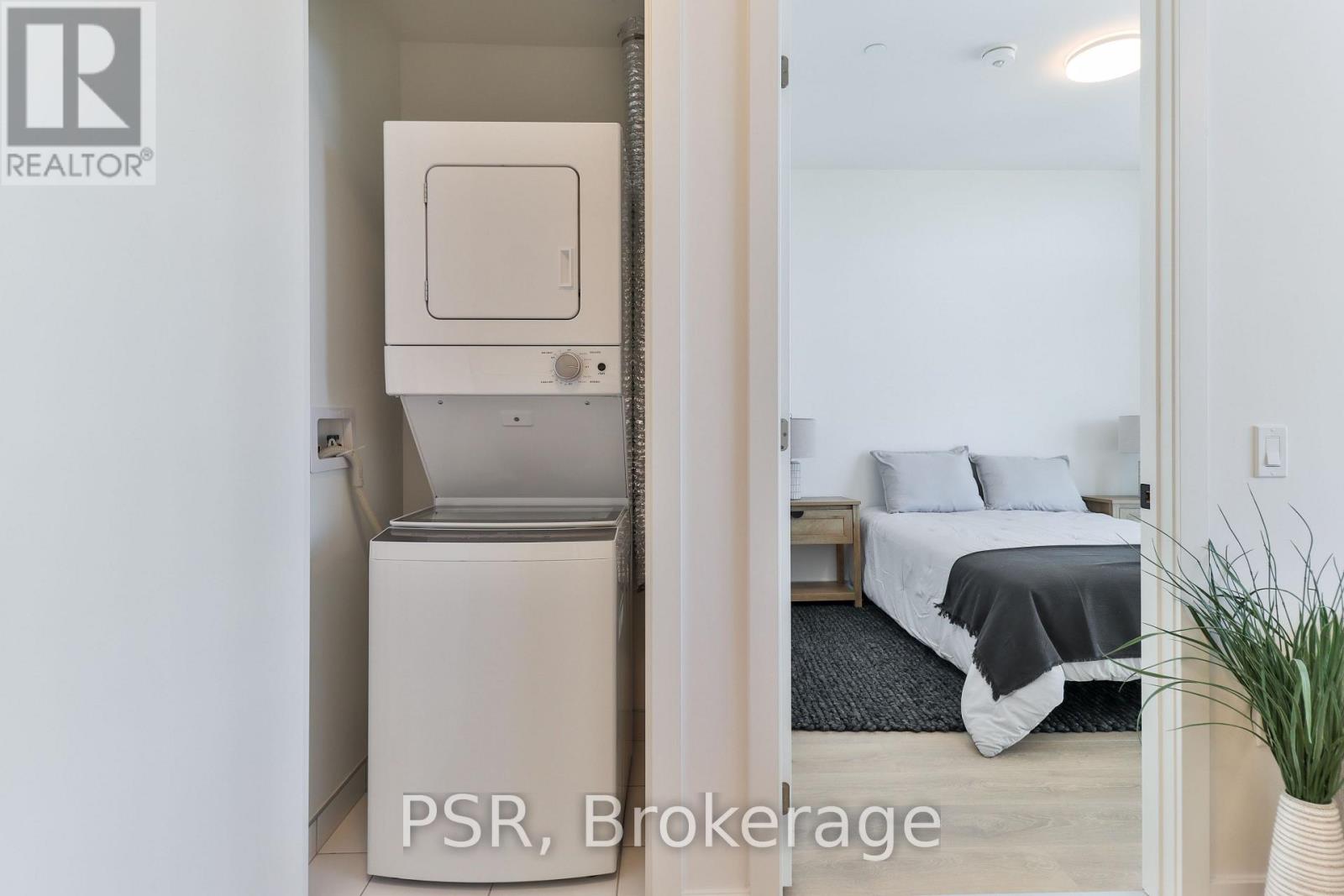 2305 - 10 Graphophone Grove, Toronto (Dovercourt-Wallace Emerson-Junction), Ontario  M6H 0E5 - Photo 23 - W14034468