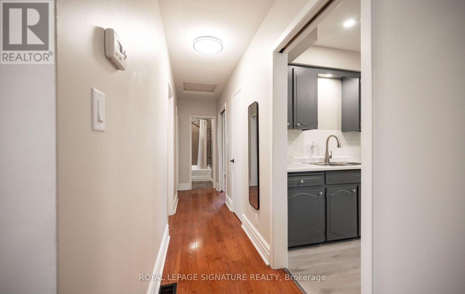 Upper - 16 Eleanor Court, Guelph (Grange Road), Ontario  N1E 1S8 - Photo 24 - X14034410