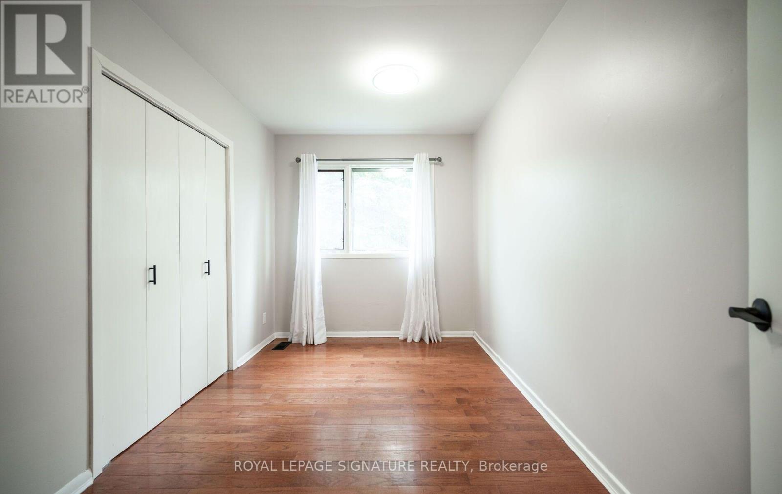 Upper - 16 Eleanor Court, Guelph (Grange Road), Ontario  N1E 1S8 - Photo 31 - X14034410