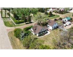 5 4 Street, Champion, Alberta