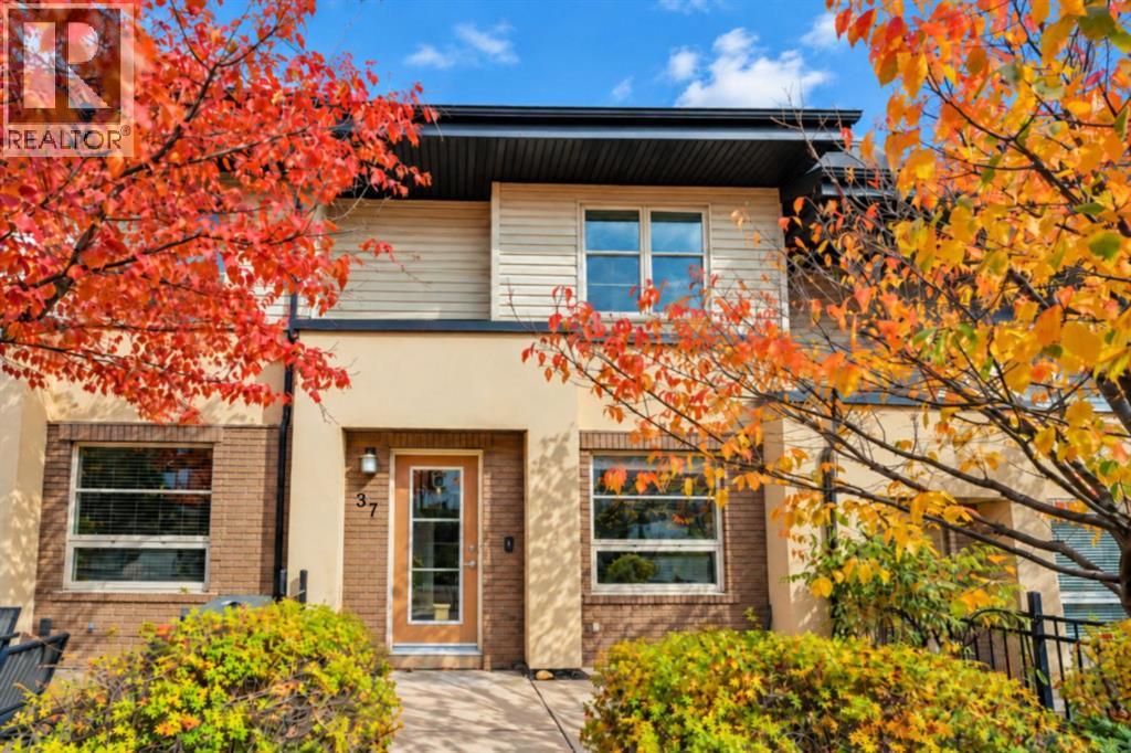 37 Aspen Hills Common SW
