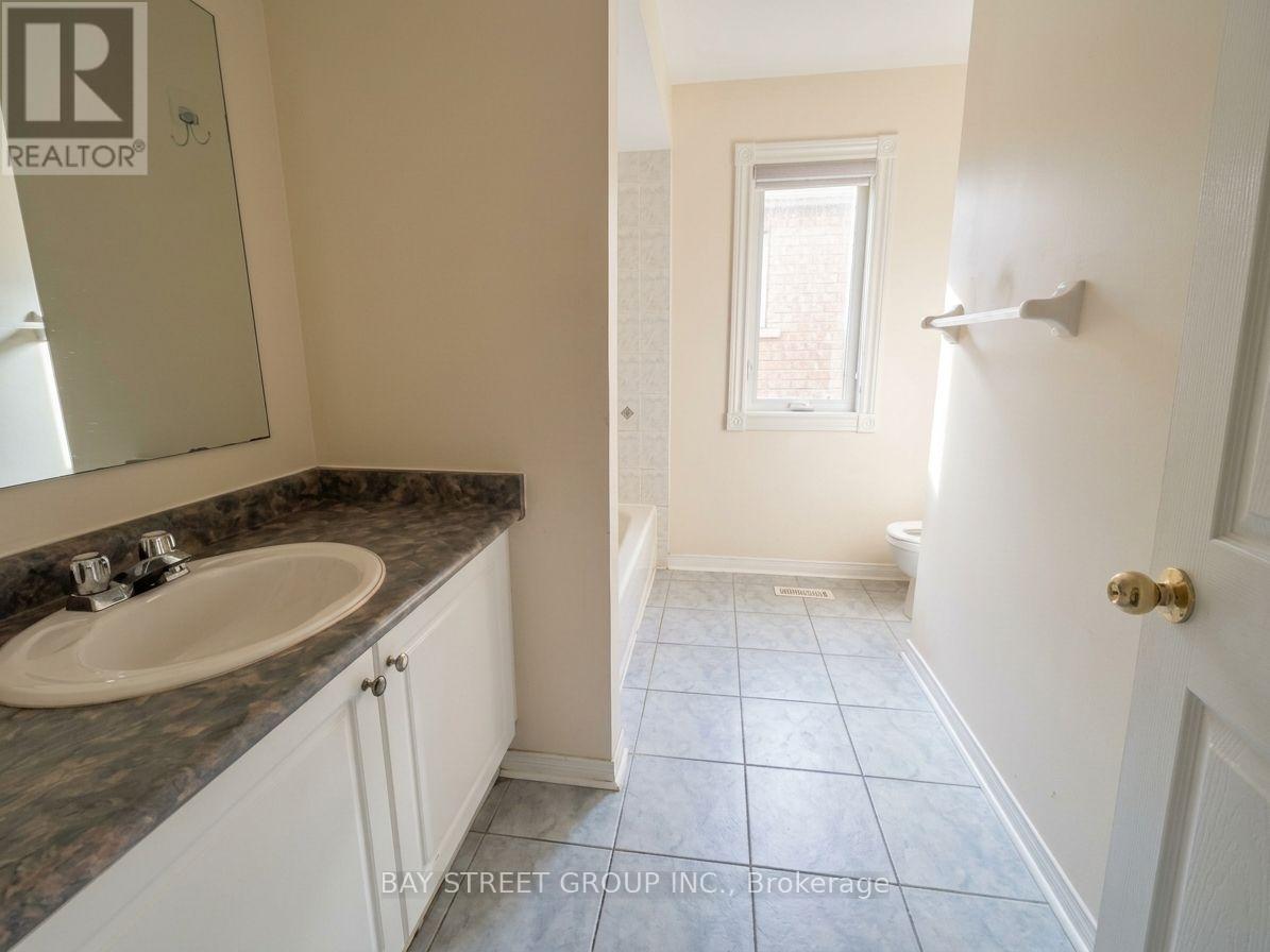 53 Tara Crescent, Markham, Ontario  L3S 4S8 - Photo 12 - N13703066
