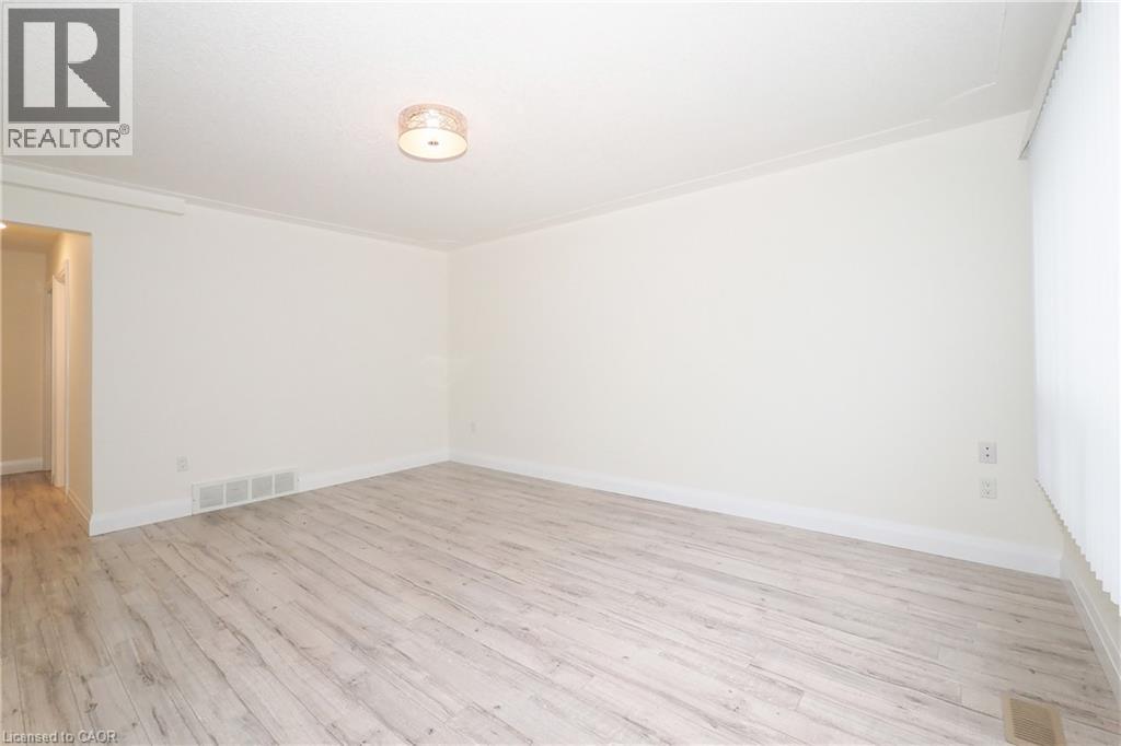 207 Sheldon Avenue N, Kitchener, Ontario  N2H 3M7 - Photo 8 - 40851852
