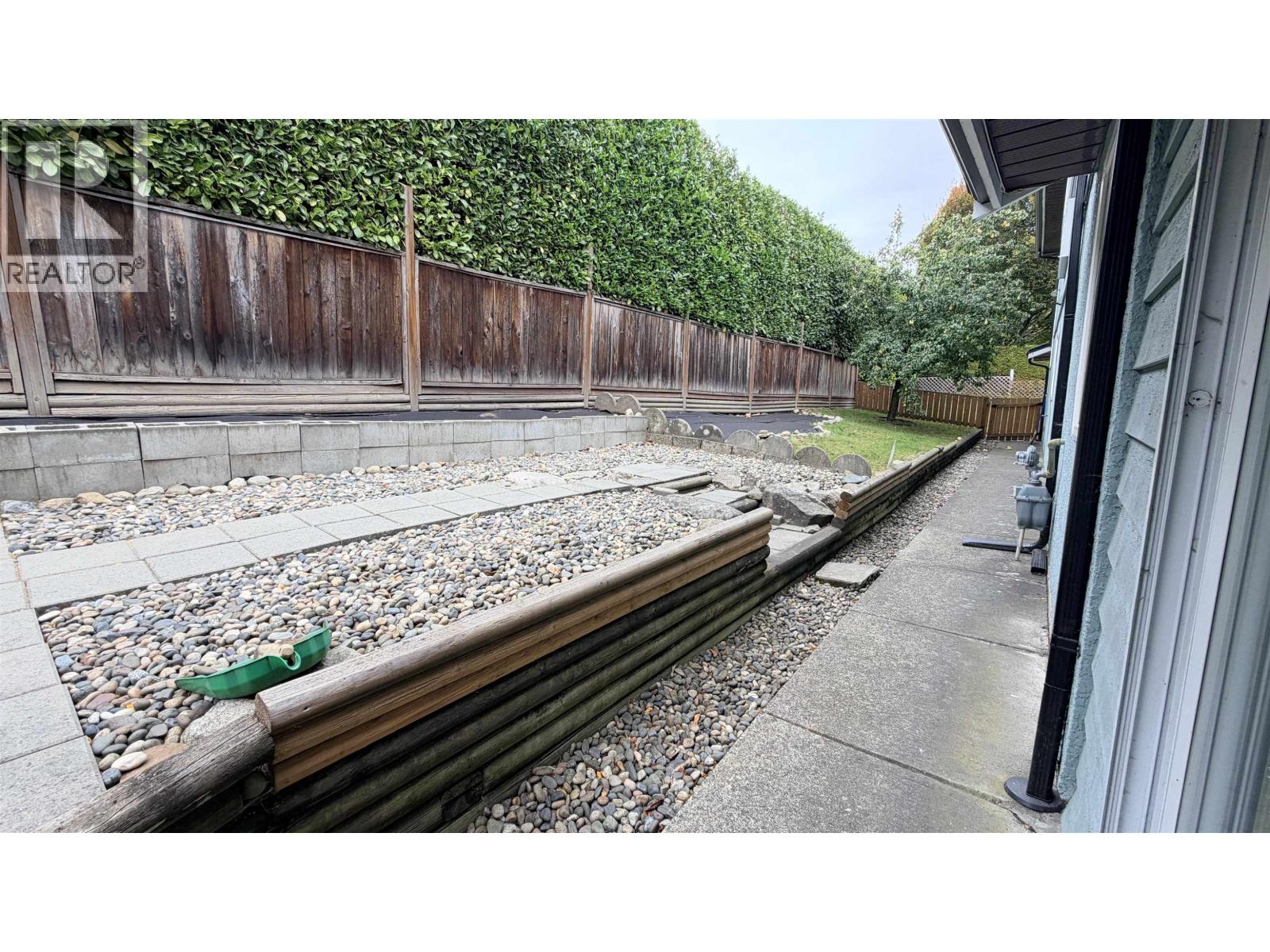 Back Unit 8607 Selkirk Street, Vancouver, British Columbia  V6P 4J2 - Photo 18 - R3146847