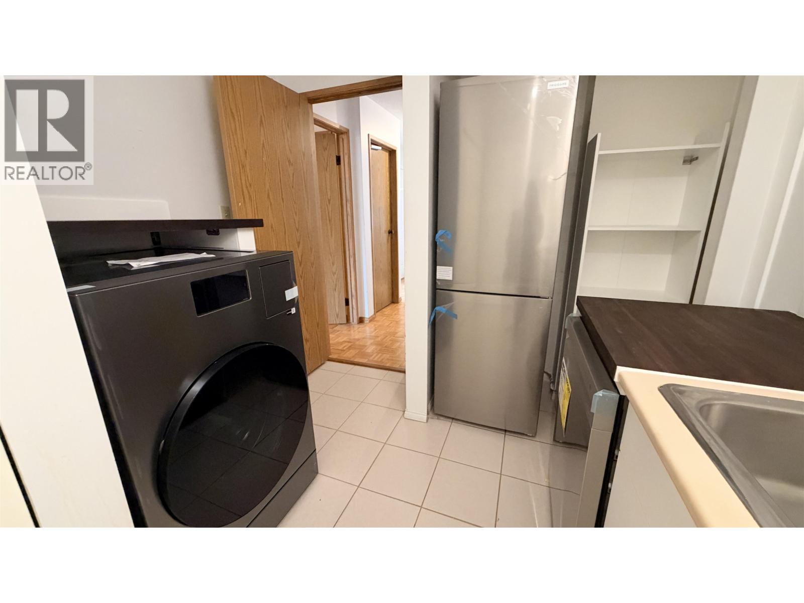 Back Unit 8607 Selkirk Street, Vancouver, British Columbia  V6P 4J2 - Photo 9 - R3146847