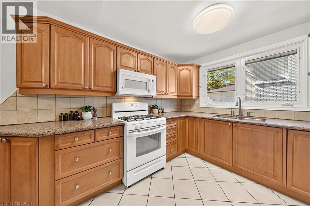 3 Harvard Place, Hamilton, Ontario  L9B 1S1 - Photo 17 - 40871431