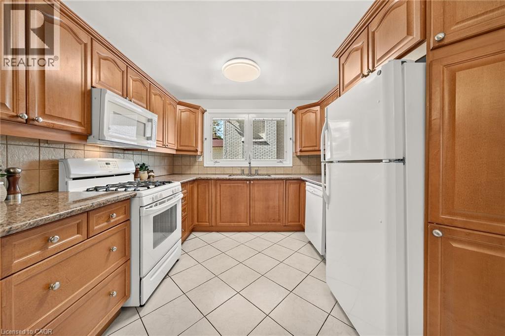 3 Harvard Place, Hamilton, Ontario  L9B 1S1 - Photo 15 - 40871431