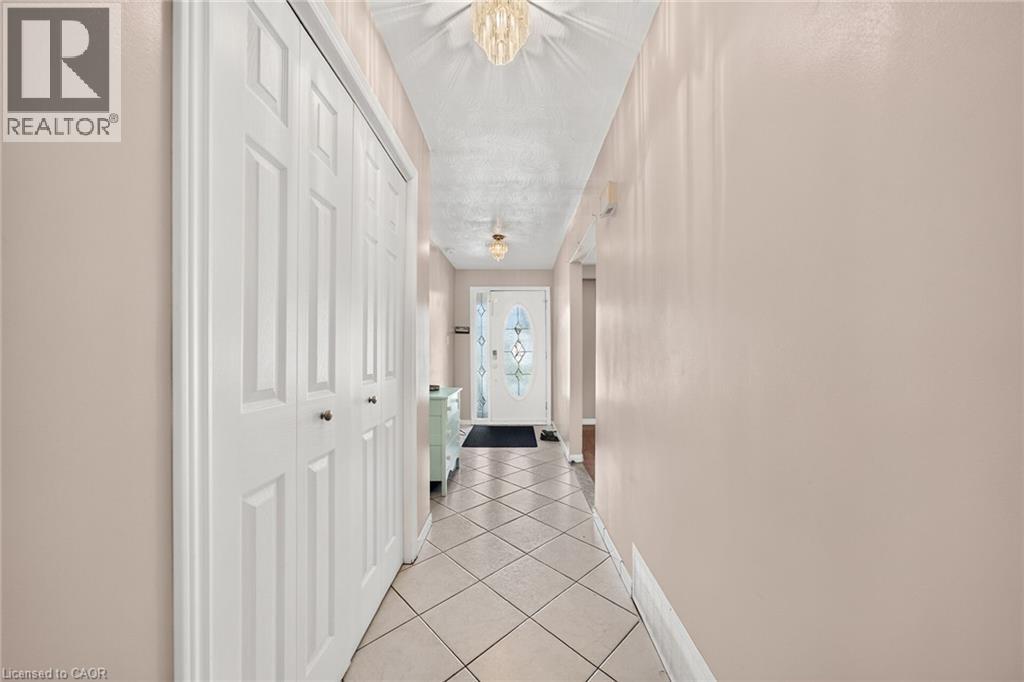 3 Harvard Place, Hamilton, Ontario  L9B 1S1 - Photo 5 - 40871431