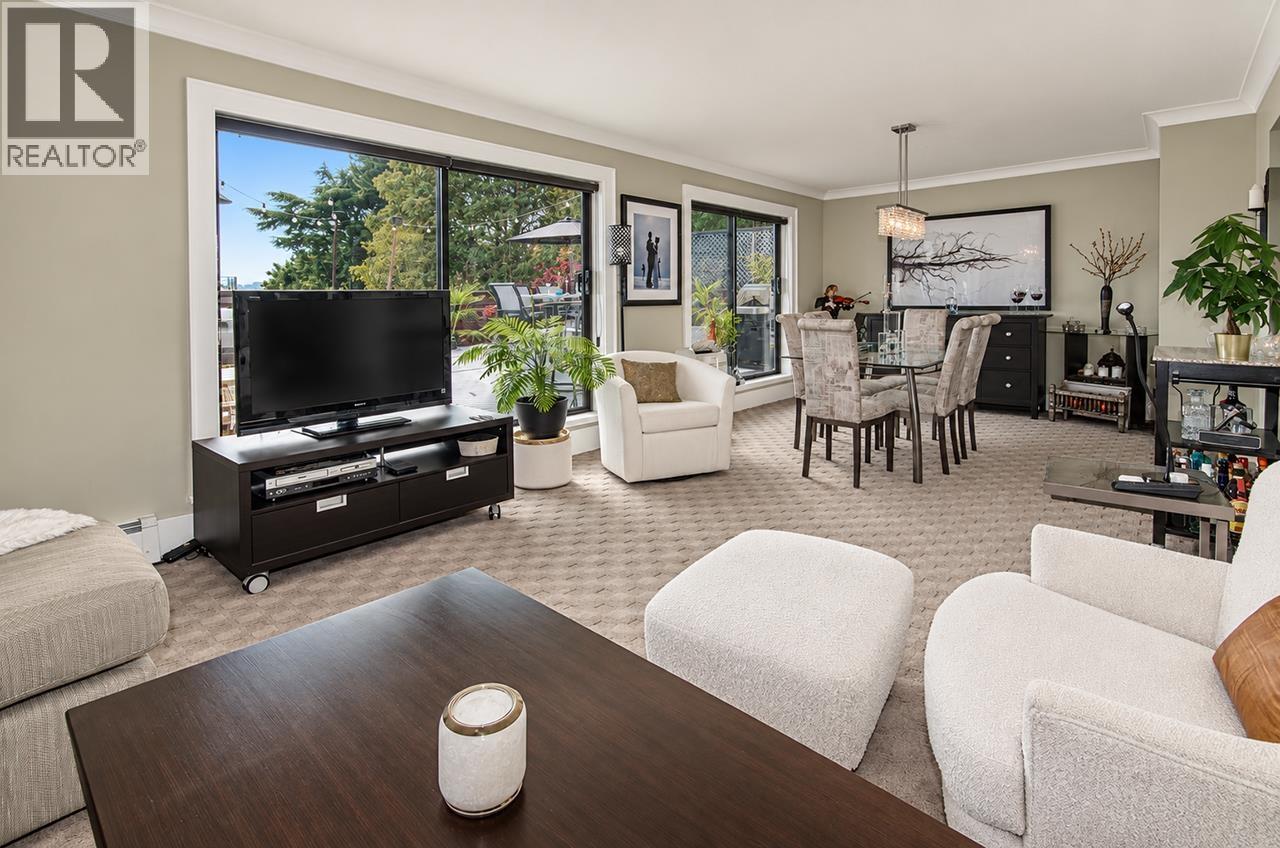 404 360 E 2nd Street, North Vancouver, British Columbia  V7L 4N6 - Photo 2 - R3175540