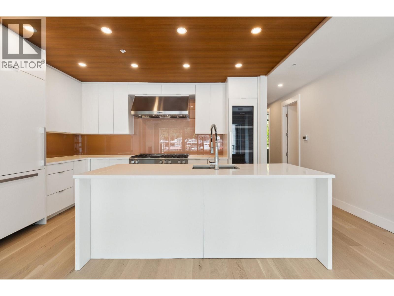 303 6707 Nelson Avenue, West Vancouver, British Columbia  V7W 0A4 - Photo 6 - R3175561