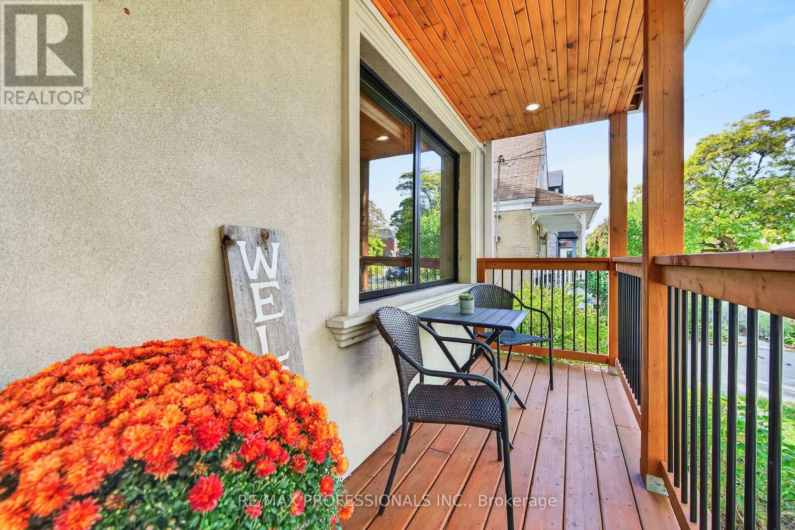 17 Hollydene Road, Toronto (Clairlea-Birchmount), Ontario  M1L 2A4 - Photo 3 - E14034490