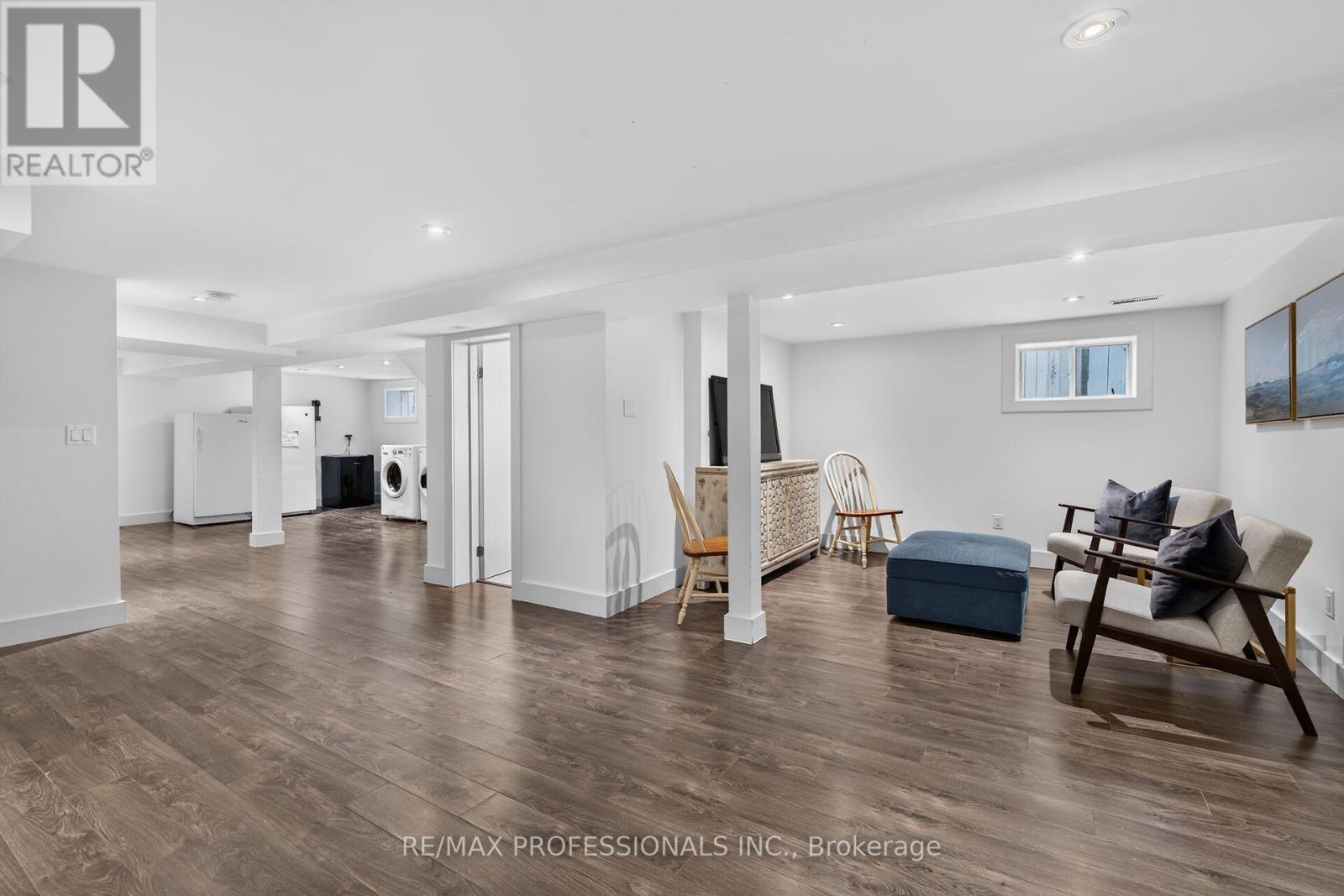 17 Hollydene Road, Toronto (Clairlea-Birchmount), Ontario  M1L 2A4 - Photo 34 - E14034490