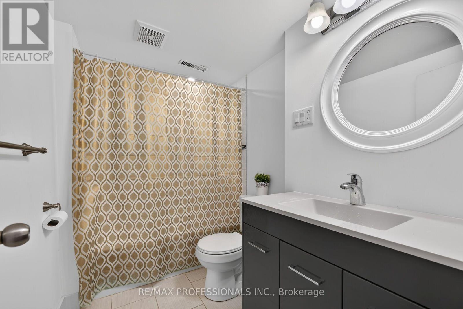 17 Hollydene Road, Toronto (Clairlea-Birchmount), Ontario  M1L 2A4 - Photo 37 - E14034490