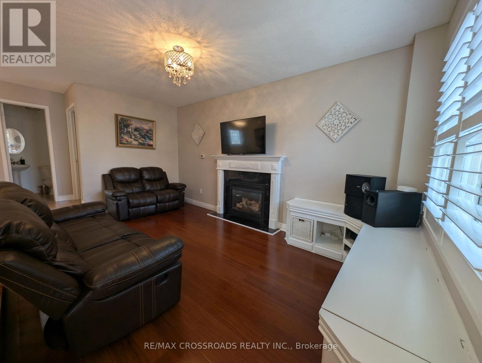94 Violet Street, Barrie (Holly), Ontario  L4N 9M8 - Photo 4 - S14034518