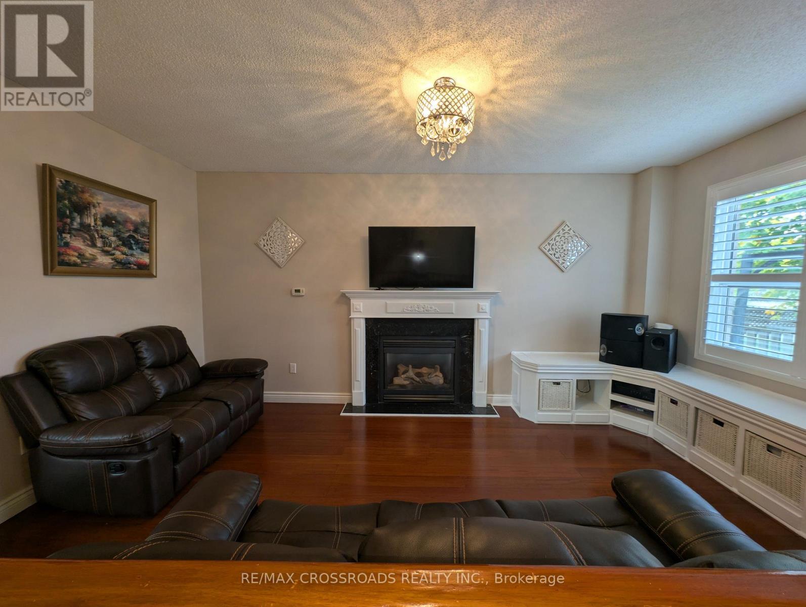 94 Violet Street, Barrie (Holly), Ontario  L4N 9M8 - Photo 5 - S14034518