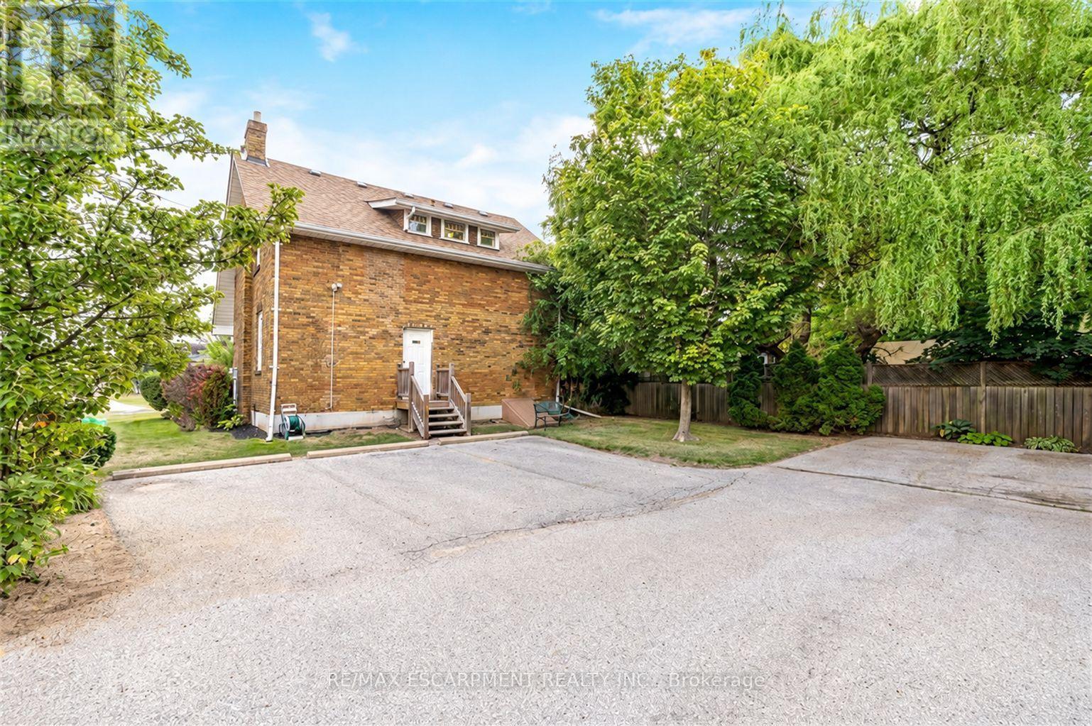 2 - 142 Martin Street, Milton, Ontario  L9T 2R2 - Photo 4 - W14034494