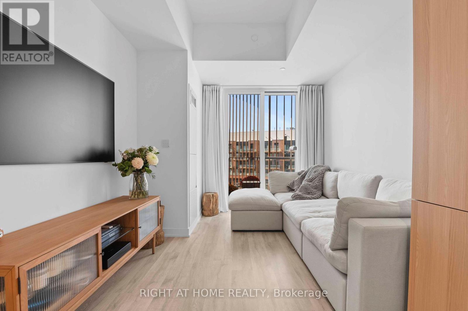 220 Missinnihe Way, Mississauga (Port Credit), Ontario  L5H 0A9 - Photo 10 - W14034524
