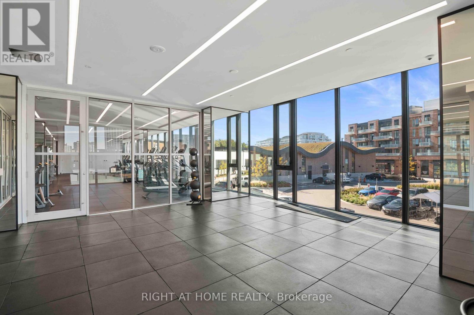 220 Missinnihe Way, Mississauga (Port Credit), Ontario  L5H 0A9 - Photo 18 - W14034524