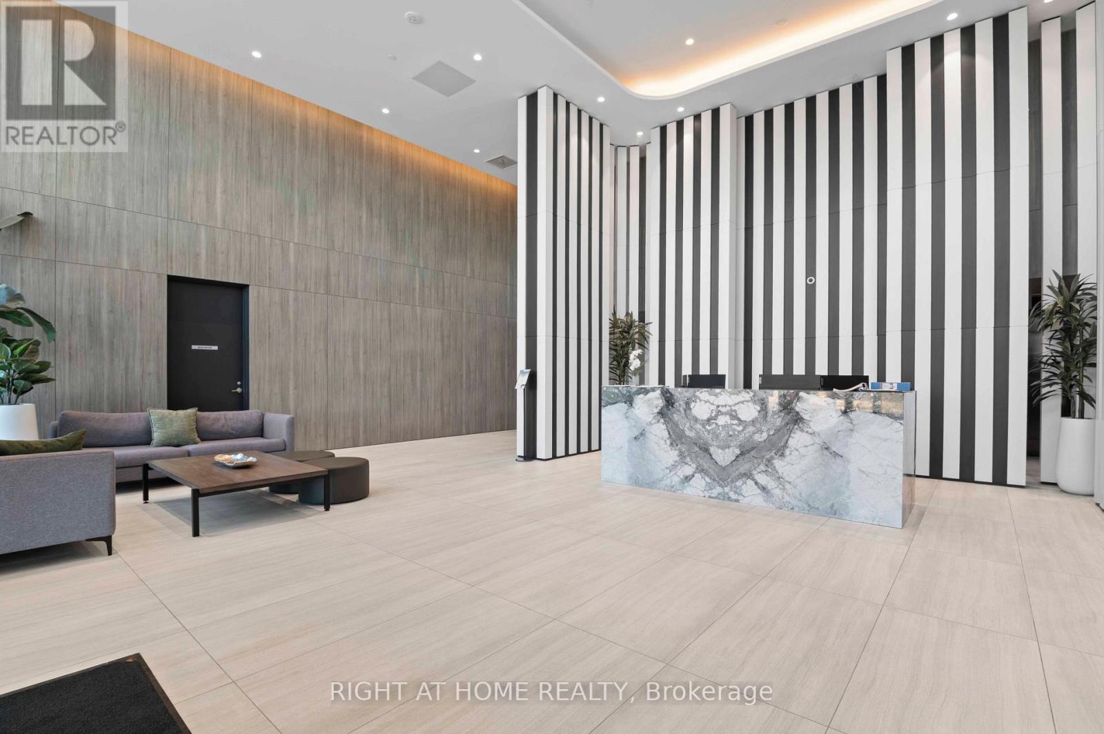 220 Missinnihe Way, Mississauga (Port Credit), Ontario  L5H 0A9 - Photo 23 - W14034524