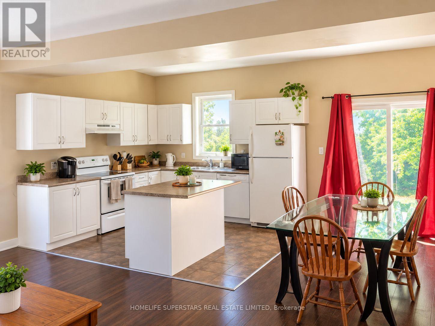 3 Galbraith Street, St. Catharines, Ontario  L2S 1G2 - Photo 3 - X14034528